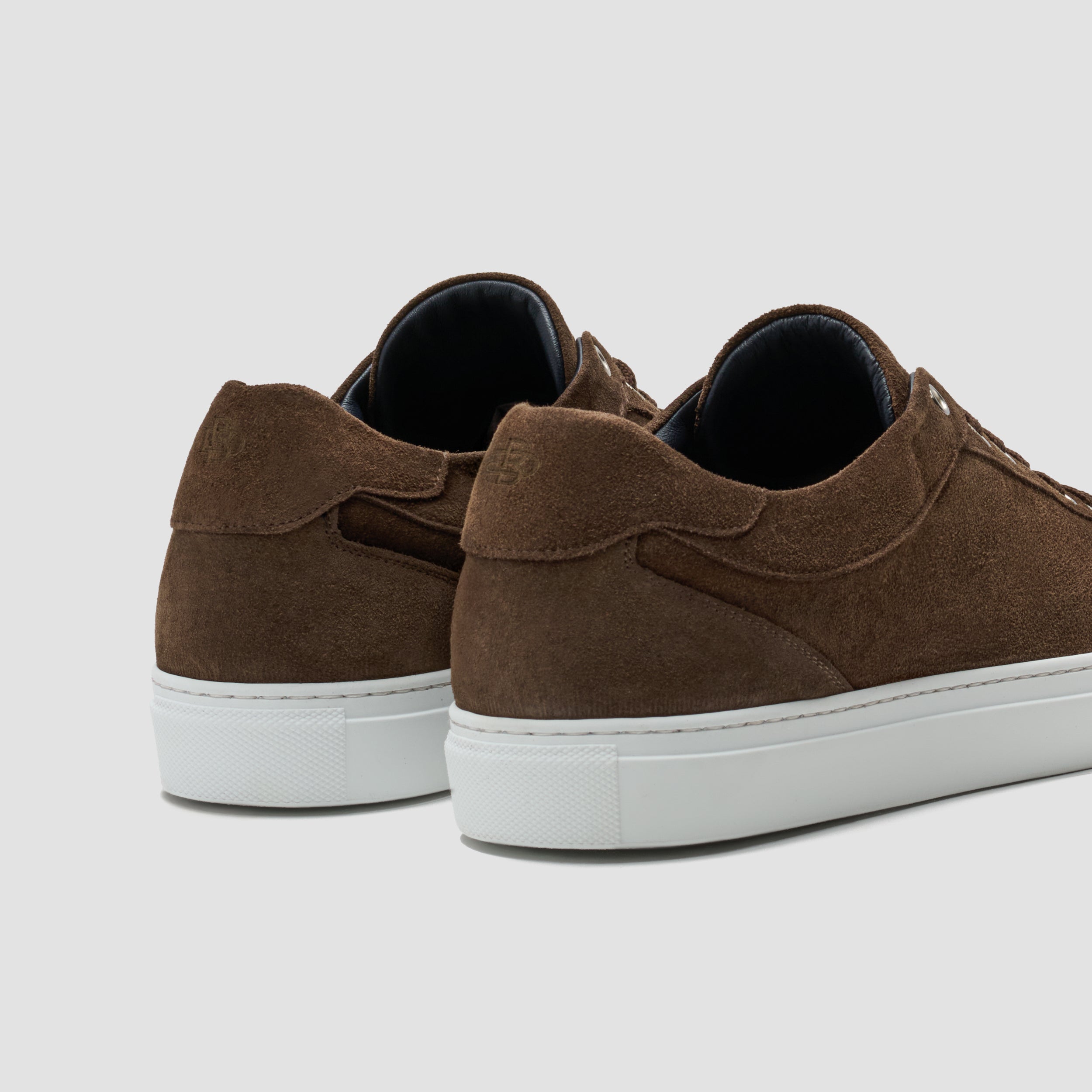 Appius_Suede_Chestnut_322500X2500_a540e6d8-90be-468d-bfb7-555a9f5d68b5