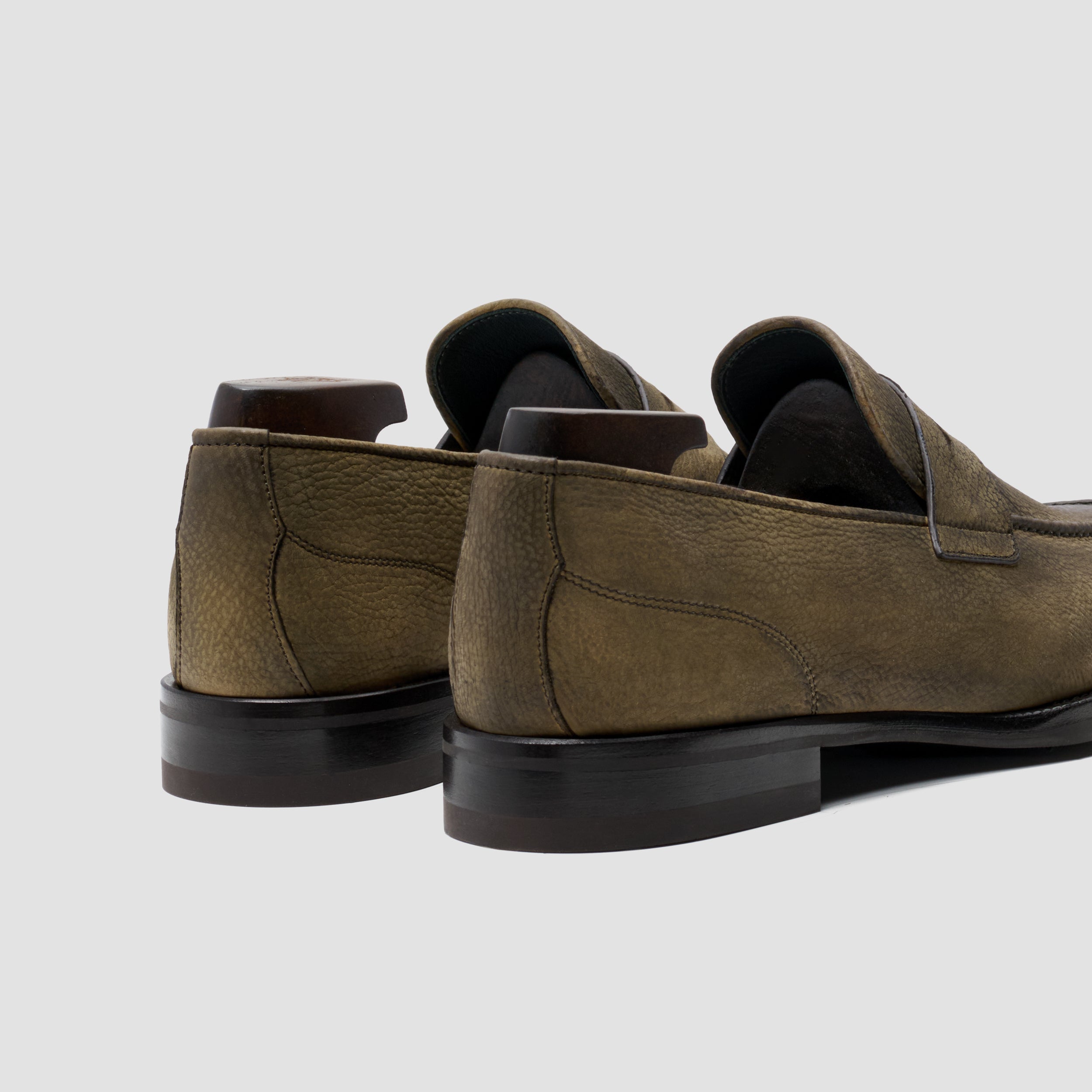 Vicenza_Corduroy_Nero_Oliva_32500X2500_169caada-bc04-4cdb-ad2c-afb1411b827a